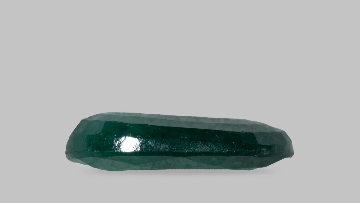 Minor Oil Zambian Emerald 3.80 Carats / 4.18 Ratti