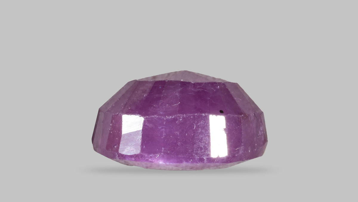 African Ruby (Manik) 7.03 Carats / 7.73 Ratti