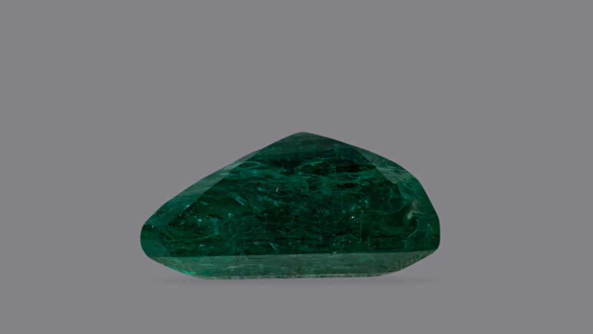 Zambian Emerald (Panna) 6.00 Carats / 6.59 Ratti