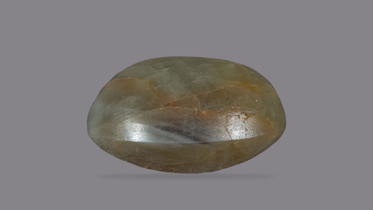 Cat's Eye (Lehsuniya) 5.57 Carats / 6.12 Ratti