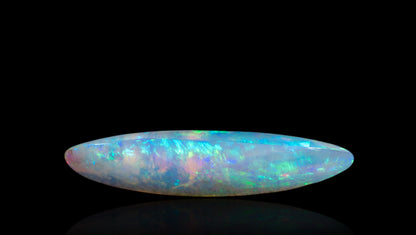 White Opal With Fire 3.31 Carats / 3.64 Ratti