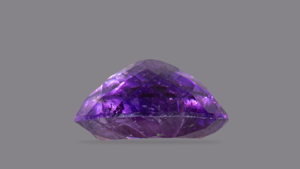Natural Amethyst 10.99 Carats / 12.08 Ratti