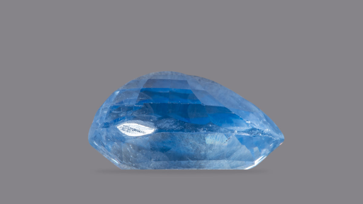 Natural Blue Sapphire 6.49 Carats / 7.13 Ratti