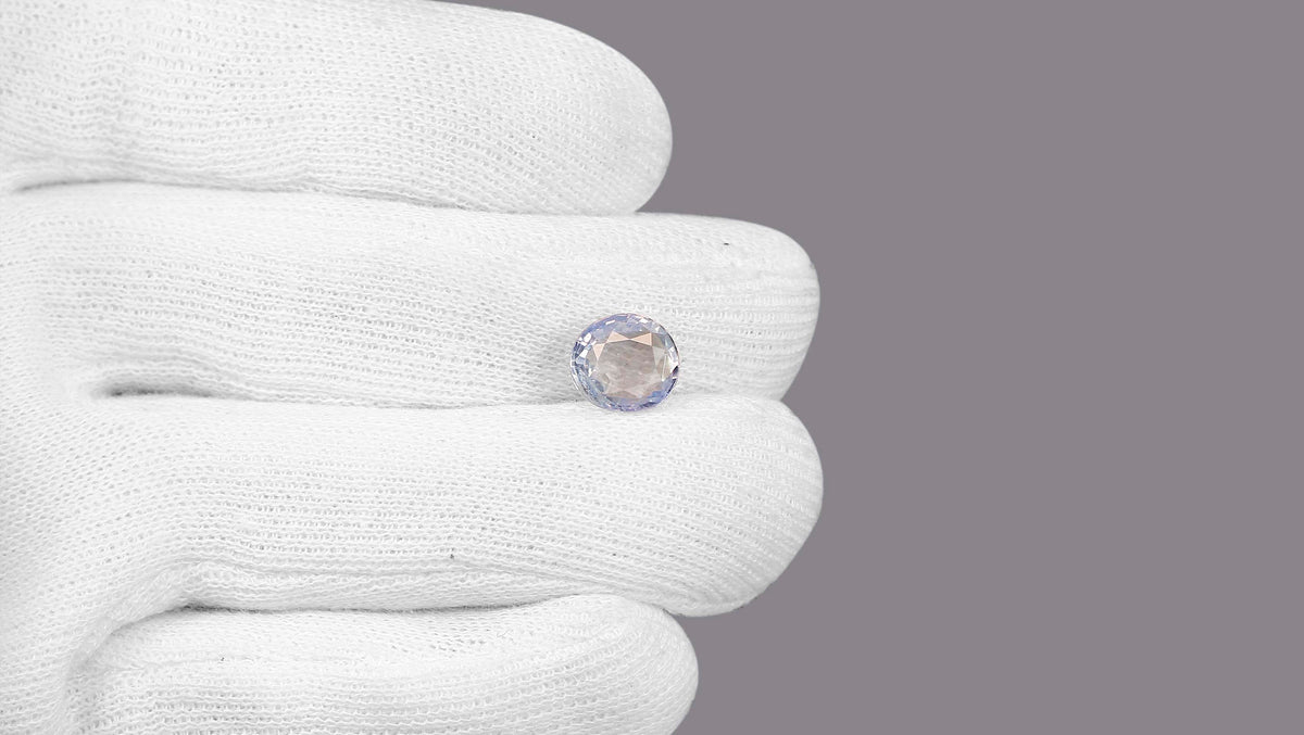 Natural Blue Sapphire 5.12 Carats / 5.63 Ratti
