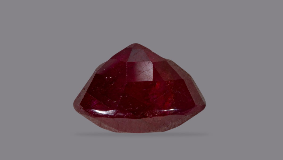 Natural Ruby (Manik) 7.06 Carats / 7.76 Ratti