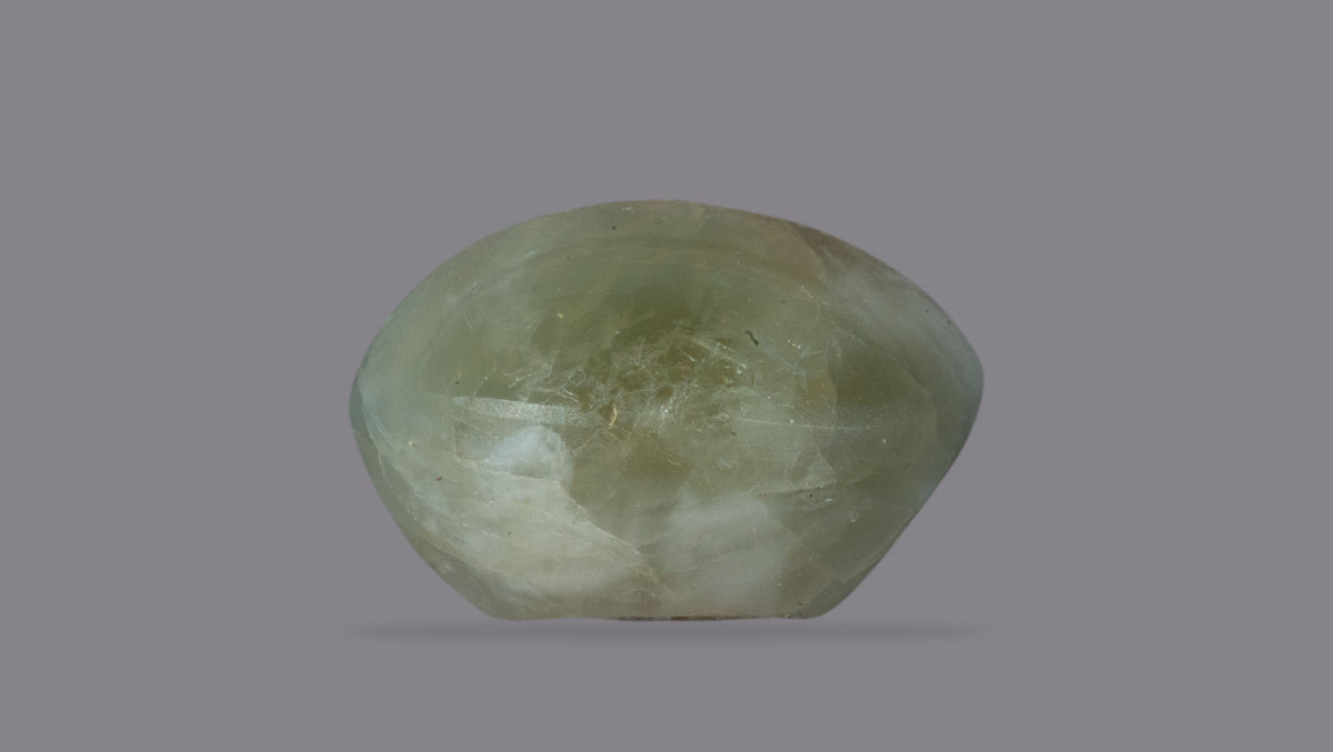 Cat's Eye (Lehsuniya) 10.53 Carats / 11.57 Ratti