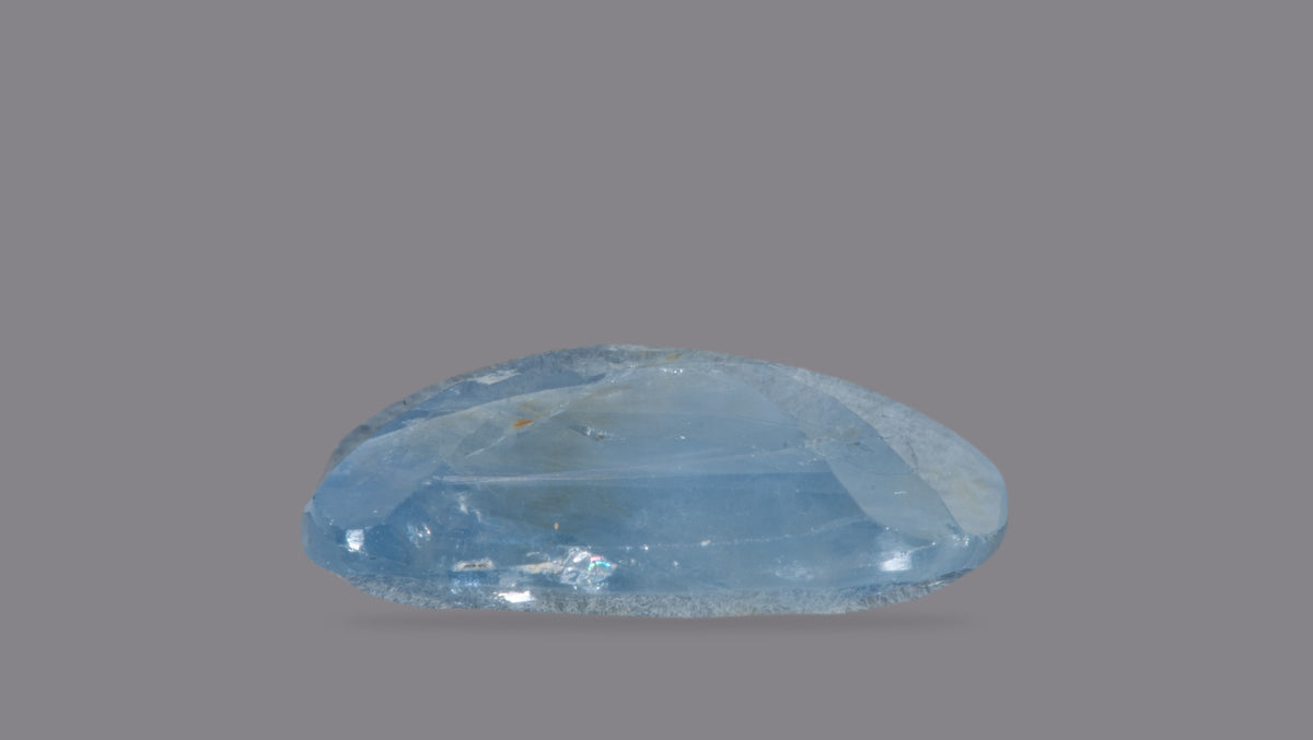 Natural Blue Sapphire 4.40 Carats / 4.84 Ratti