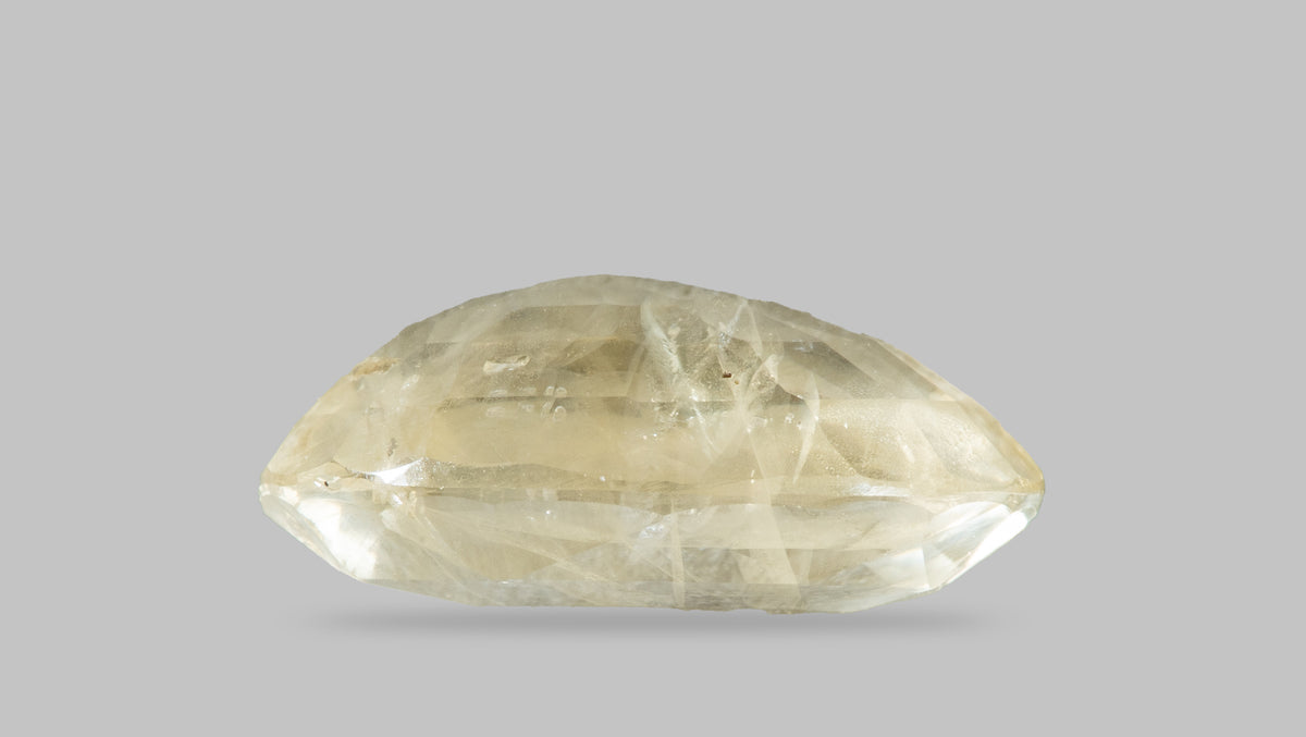Natural Yellow Sapphire 5.45 Carats / 5.99 Ratti