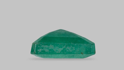 Minor Oil Zambian Emerald 2.78 Carats / 3.05 Ratti