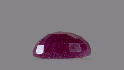 African Ruby (Manik) 7.85 Carats / 8.63 Ratti