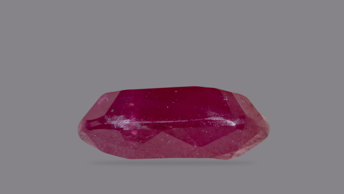 Natural Ruby (Manik) 4.64 Carats / 5.1 Ratti