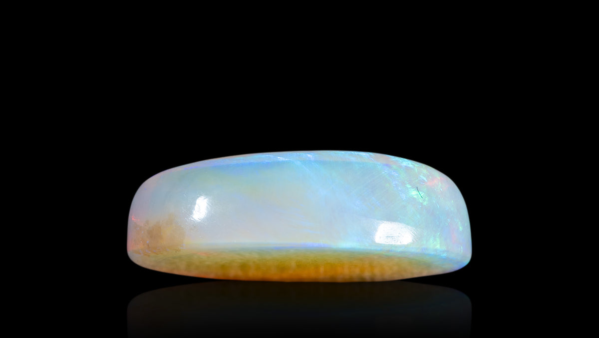 White Opal With Fire 4.38 Carats / 4.81 Ratti