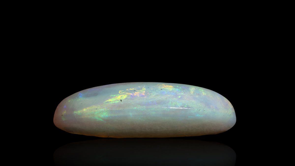 White Opal With Fire 3.74 Carats / 4.11 Ratti
