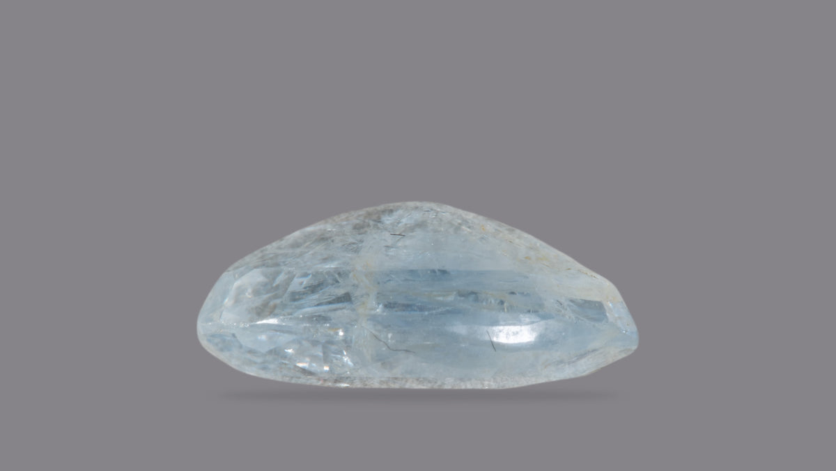Natural Blue Sapphire 4.96 Carats / 5.45 Ratti