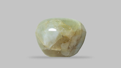 Cat's Eye (Lehsuniya) 5.34 Carats / 5.87 Ratti