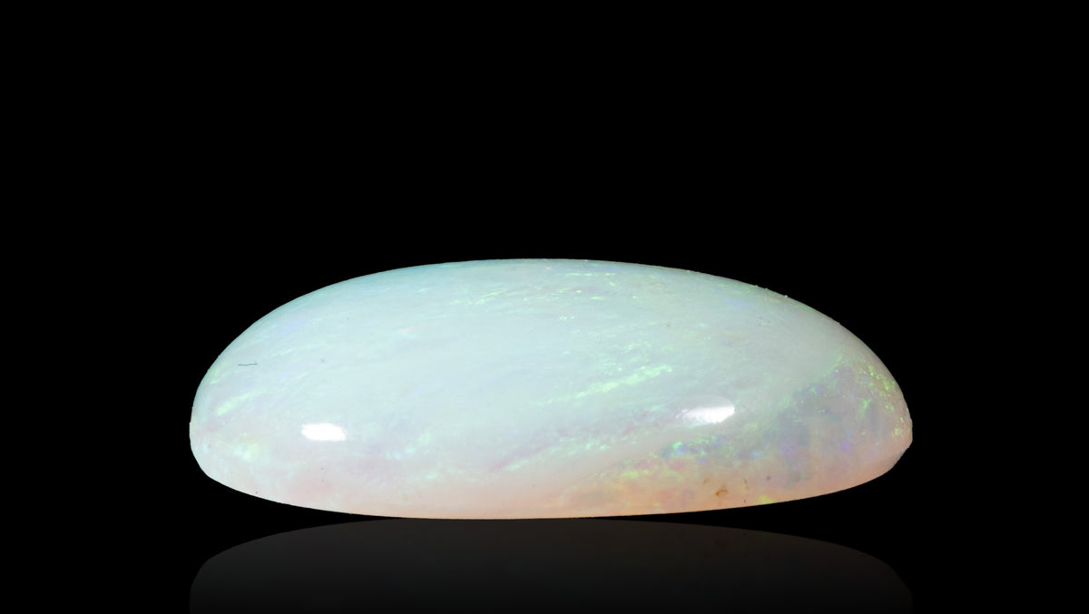 White Opal With Fire 3.08 Carats / 3.38 Ratti