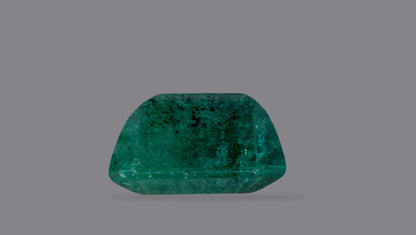 Zambian Emerald (Panna) 3.43 Carats / 3.77 Ratti