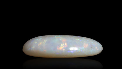 White Opal With Fire 3.79 Carats / 4.16 Ratti