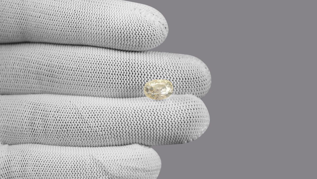 Natural Yellow Sapphire 5.49 Carats / 6.03 Ratti