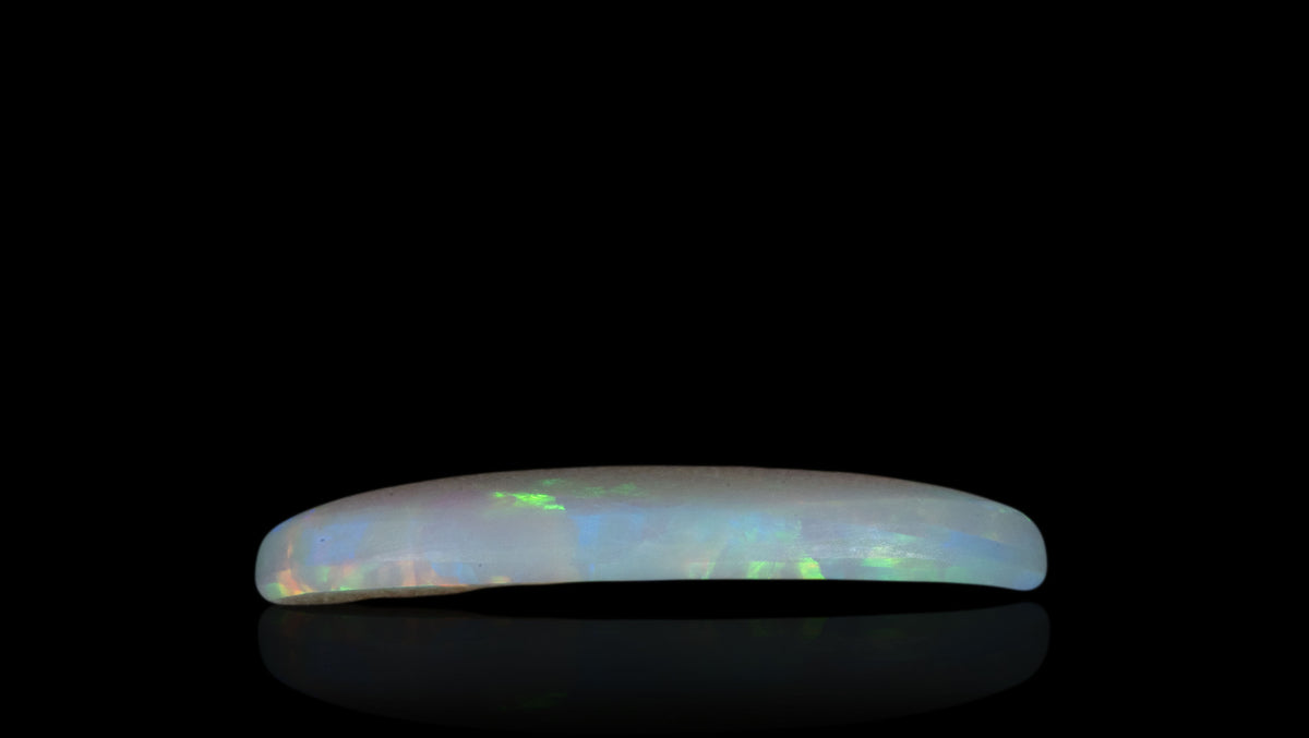 White Opal With Fire 5.44 Carats / 5.98 Ratti