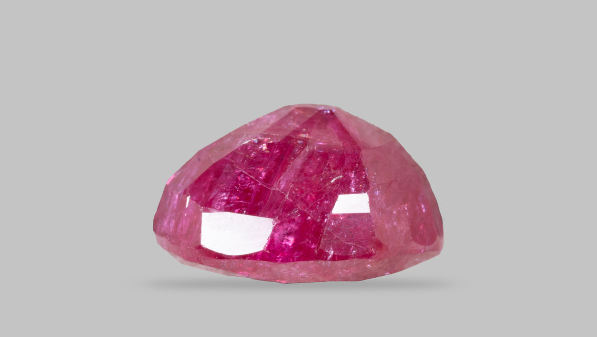 Burmese Ruby (Manik) 5.50 Carats / 6.04 Ratti