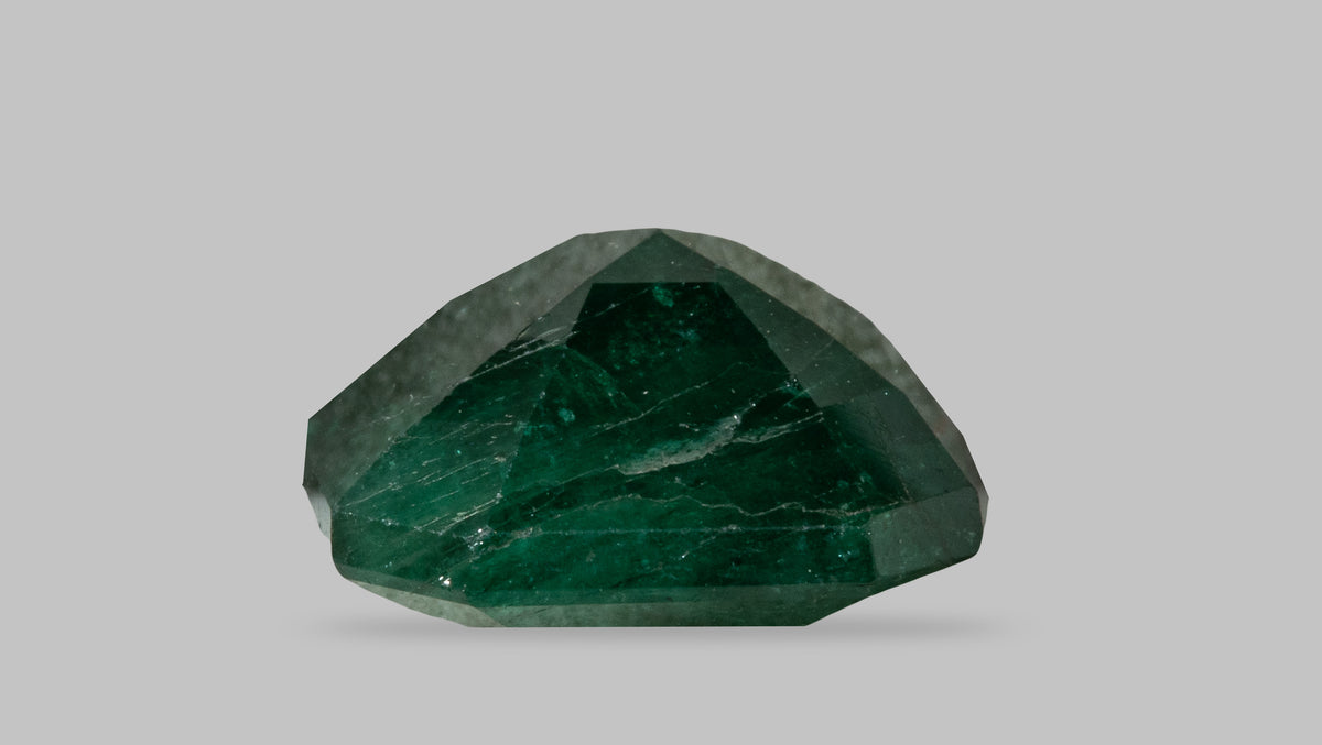 Minor Oil Zambian Emerald 3.48 Carats / 3.82 Ratti