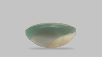 Cat's Eye (Lehsuniya) 6.73 Carats / 7.4 Ratti