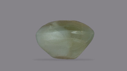 Cat's Eye (Lehsuniya) 6.74 Carats / 7.46 Ratti