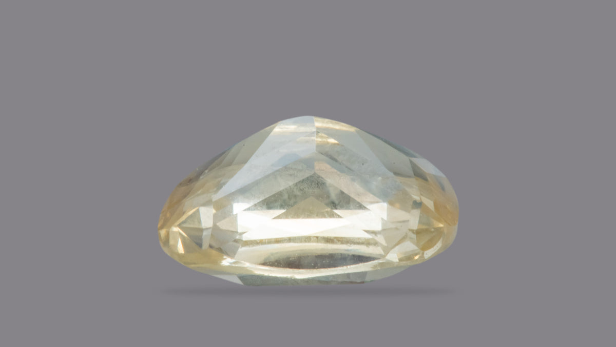 Natural Yellow Sapphire 5.69 Carats / 6.25 Ratti