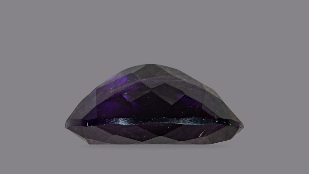 Natural Amethyst 7.39 Carats / 8.12 Ratti