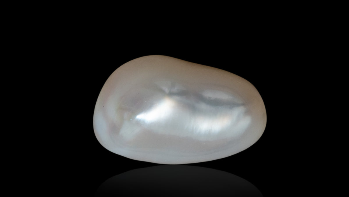 Venezuela Pearl12.30 Carats / 13.52 Ratti