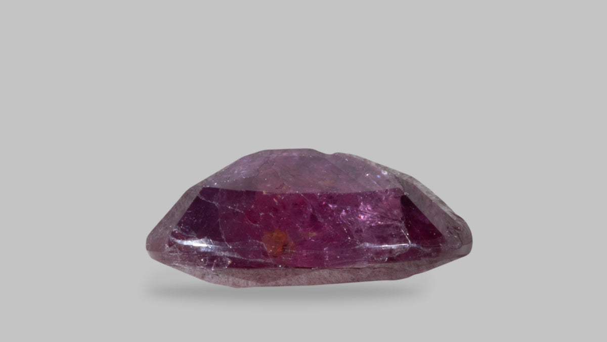 Mozambique Ruby (Manik) 4.59 Carats / 5.04 Ratti