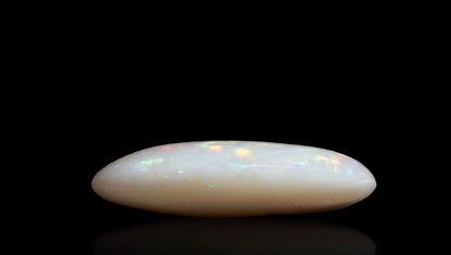 White Opal With Fire 4.04 Carats / 4.44 Ratti