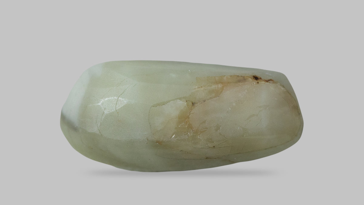 Cat's Eye (Lehsuniya) 6.05 Carats / 6.65 Ratti