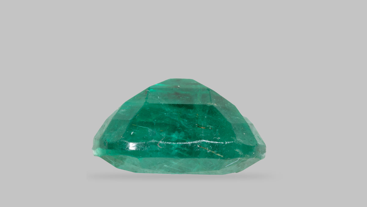 Zambian Emerald (Panna) 4.01 Carats / 4.41 Ratti
