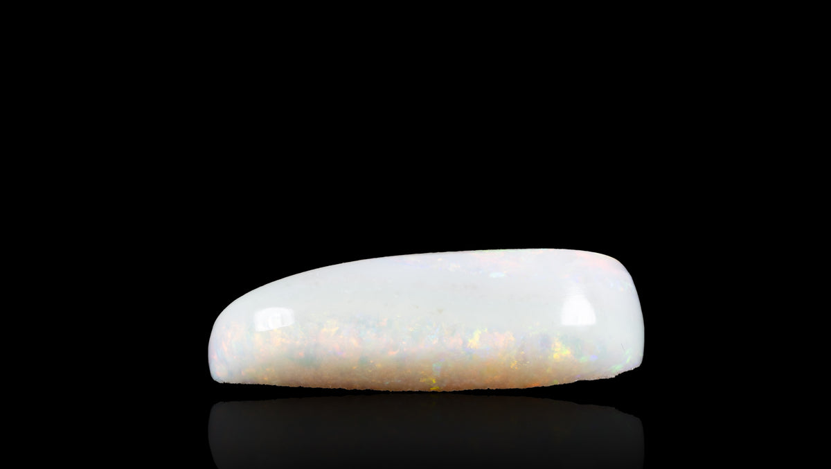 White Opal With Fire 13.51 Carats / 14.85 Ratti