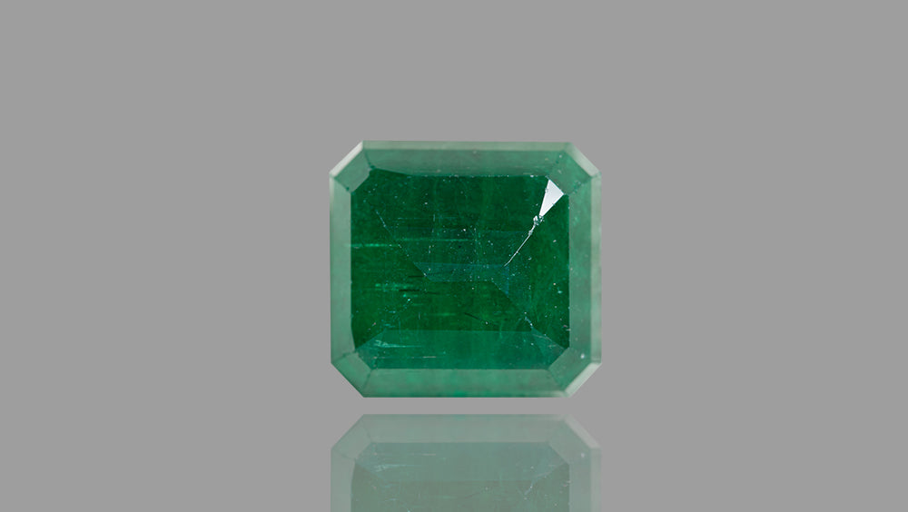 Zambian Emerald (Panna) 11.60 Carats / 12.75 Ratti