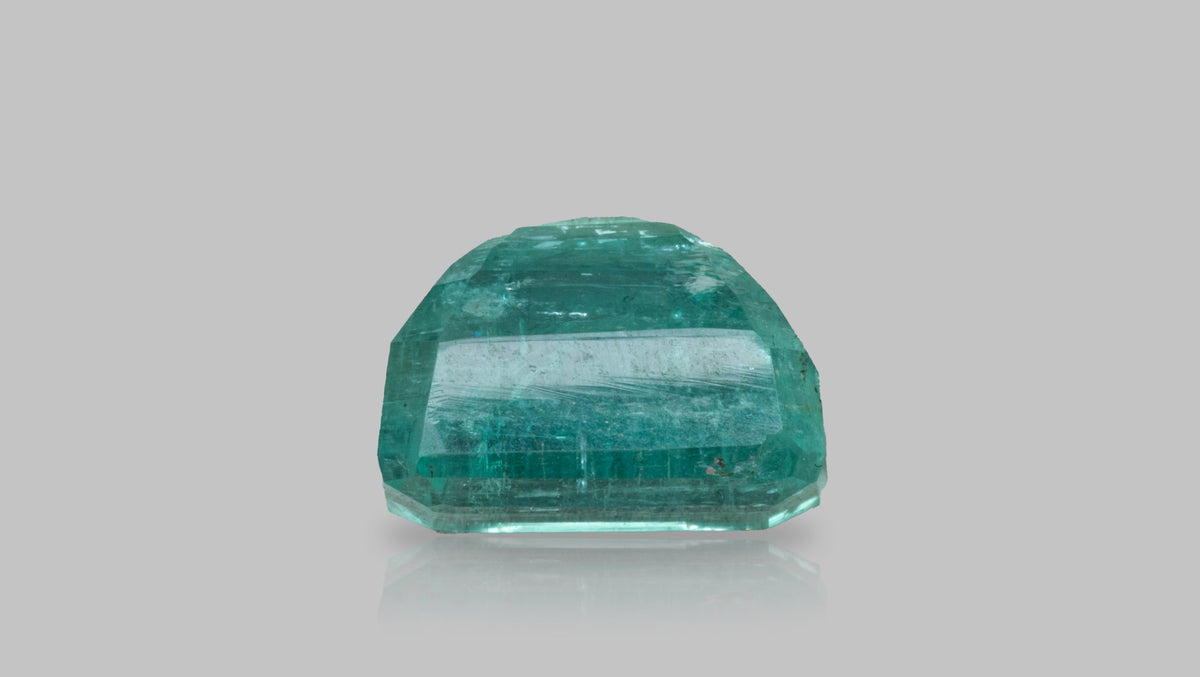 Minor Oil Afganistan Emerald 4.47 Carats / 4.91 Ratti