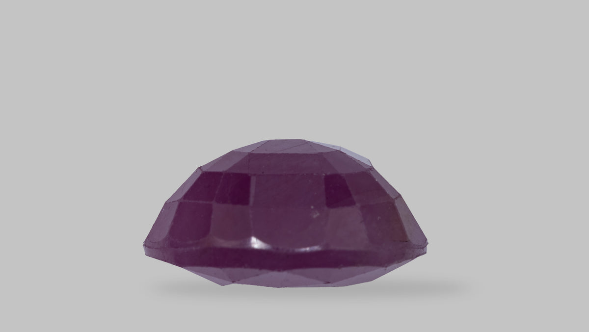African Ruby (Manik) 6.32 Carats / 6.95 Ratti