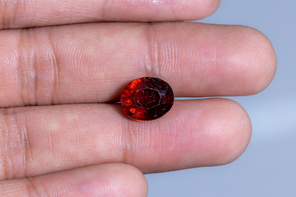 NATURAL HESSONITE (GOMED) 6.61 CARATS / 7.26 Ratti