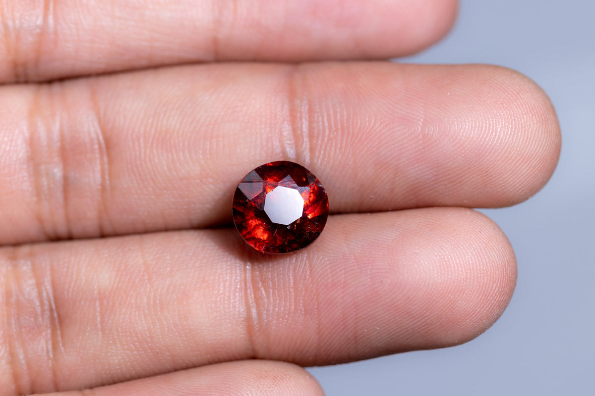 Sri-Lankan Hessonite (Gomed) 5.85 Carats / 6.43 Ratti