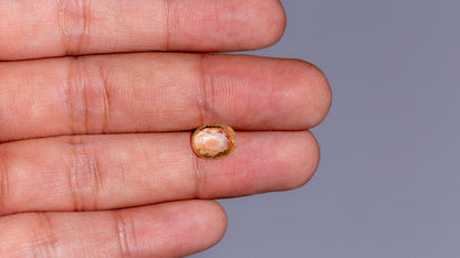 Natural Yellow Sapphire 3.38 Carats / 3.71 Ratti