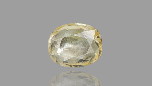 Natural Yellow Sapphire 3.38 Carats / 3.71 Ratti