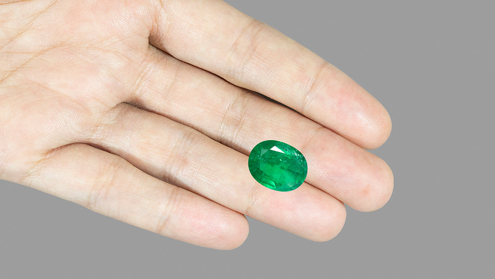 Zambian Emerald (Panna) 12.40 Carats / 13.63 Ratti