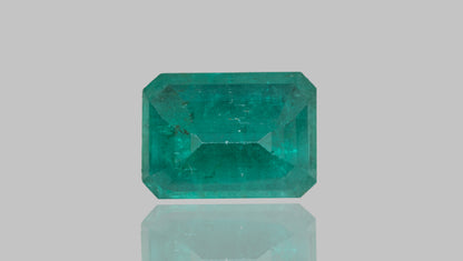 Zambian Emerald (Panna) 4.65 Carats / 5.11 Ratti