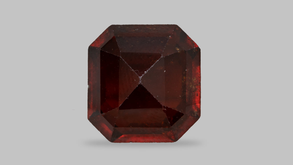 Sri-Lankan Hessonite (Gomed) 10.02 Carats / 11.01 Ratti