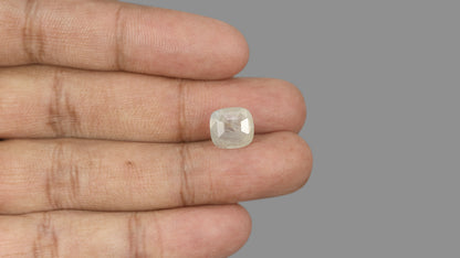 Natural Blue Sapphire 6.36 Carats / 6.99 Ratti