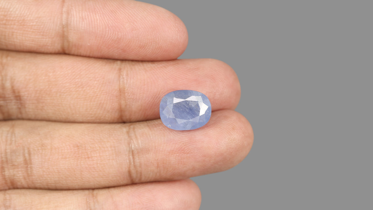 Natural Blue Sapphire 8.62 Carats / 9.47 Ratti