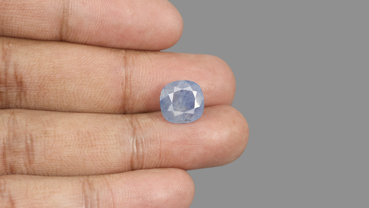 Natural Blue Sapphire 6.32 Carats / 6.95 Ratti