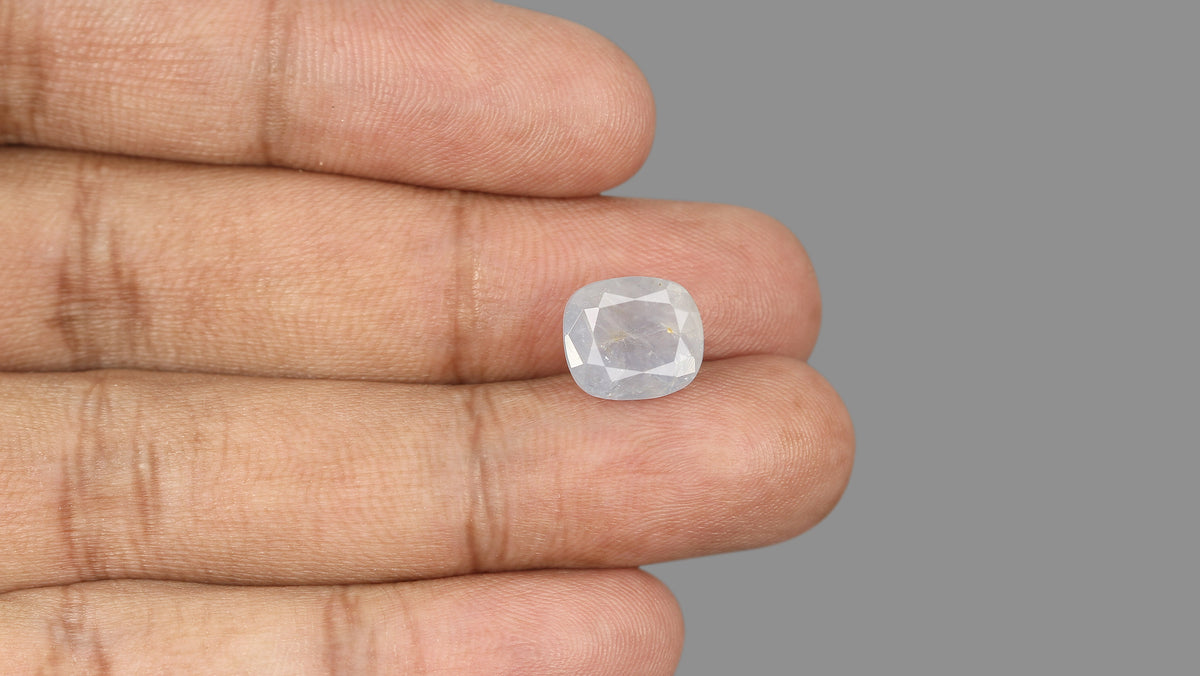 Natural Blue Sapphire 7.47 Carats / 8.21 Ratti
